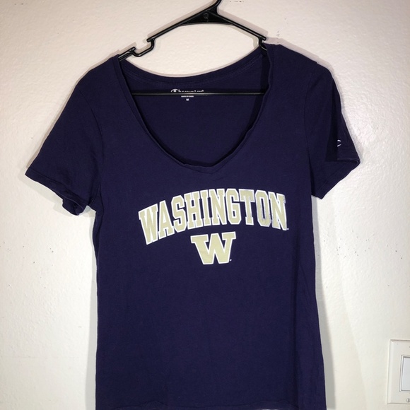 University of Washington V-Neck - Size Medium - Picture 3 of 5